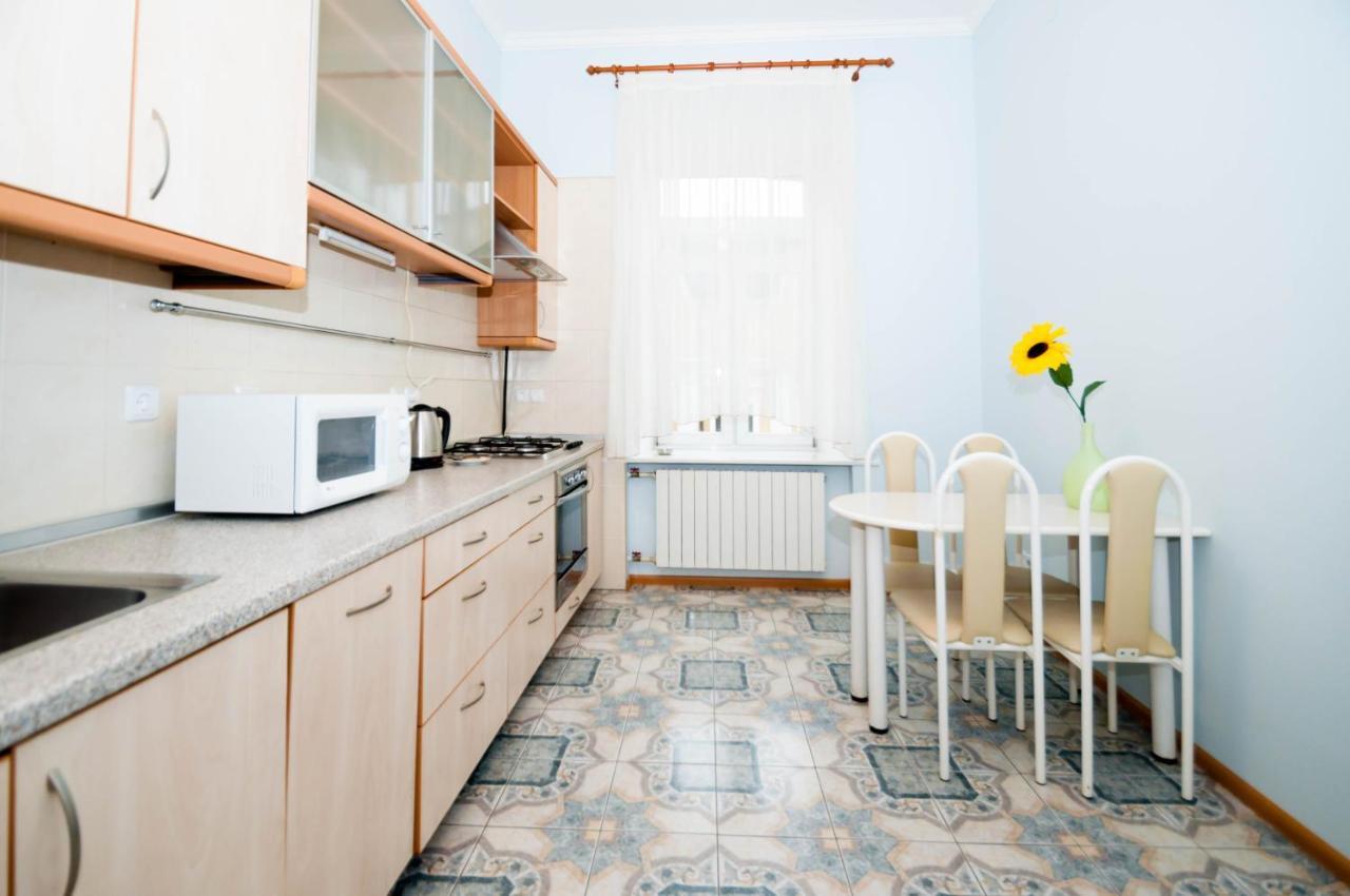 Apartments In The Center On Shota Rustaveli Kiew Exterior foto