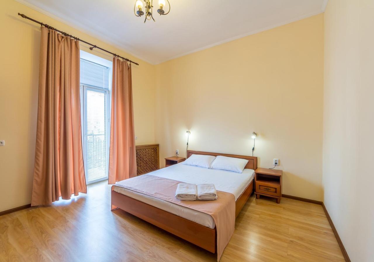 Apartments In The Center On Shota Rustaveli Kiew Exterior foto